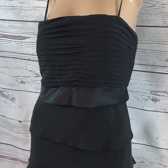 LIKE NEW FIESTA Long Black Layered Gown - Picture 2 of 7